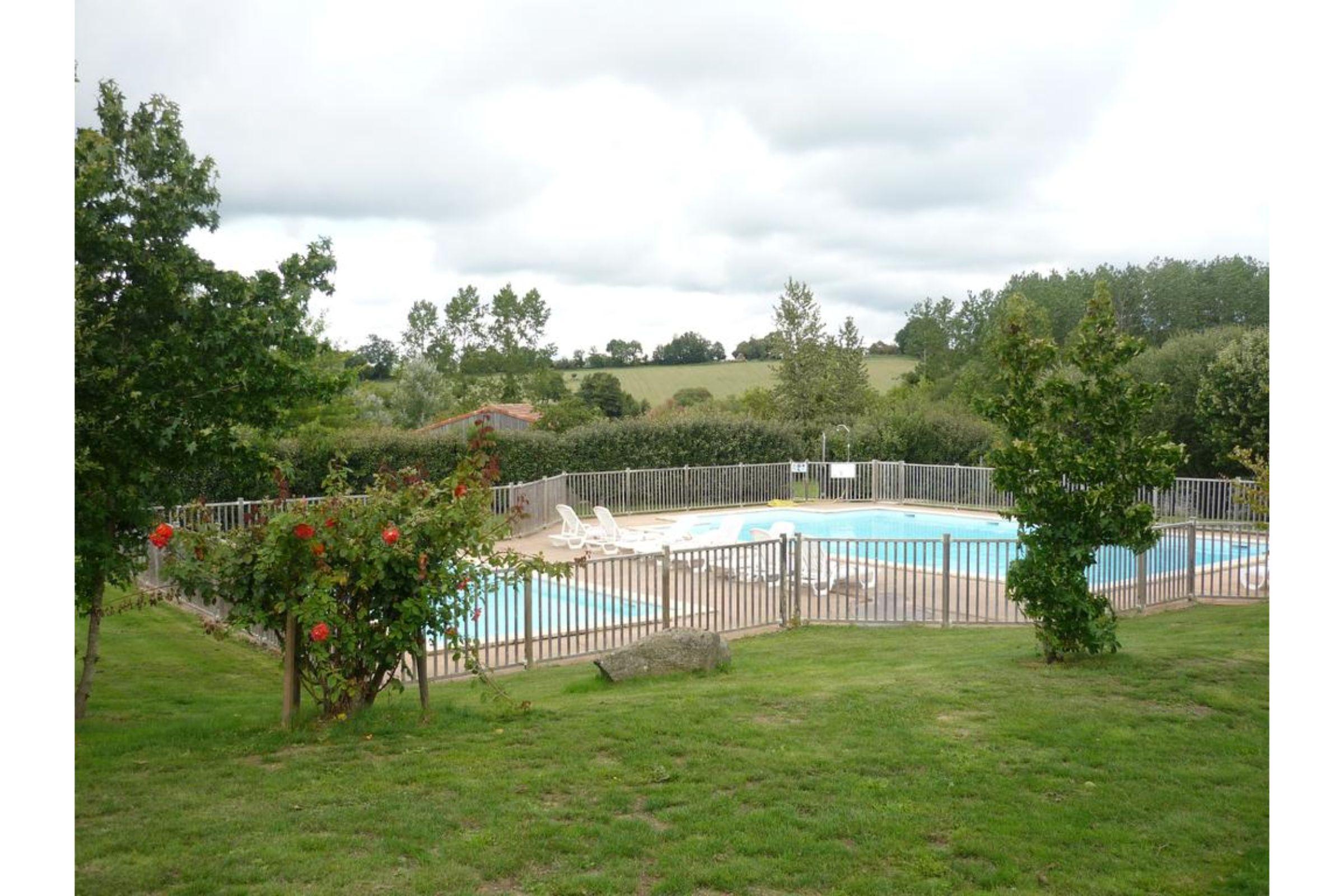 Terres De France - Natura Resort Pescalis Moncoutant Экстерьер фото